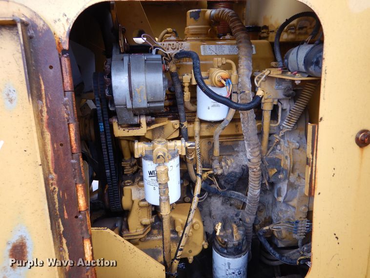 image for item DK1017 1989 Vermeer CC-135  rock saw