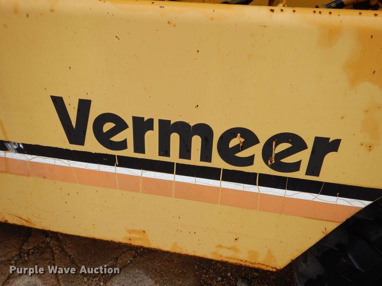 image for item DK1017 1989 Vermeer CC-135  rock saw