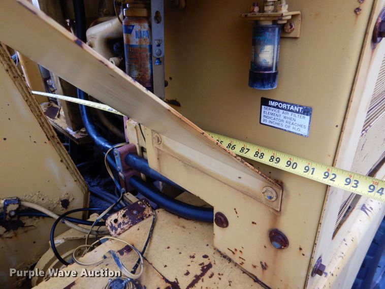 image for item DK1017 1989 Vermeer CC-135  rock saw