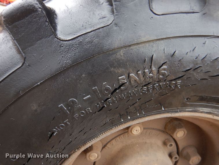 image for item DK1017 1989 Vermeer CC-135  rock saw