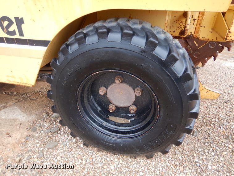 image for item DK1017 1989 Vermeer CC-135  rock saw