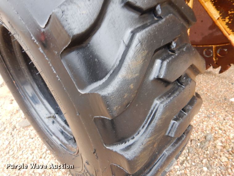 image for item DK1017 1989 Vermeer CC-135  rock saw