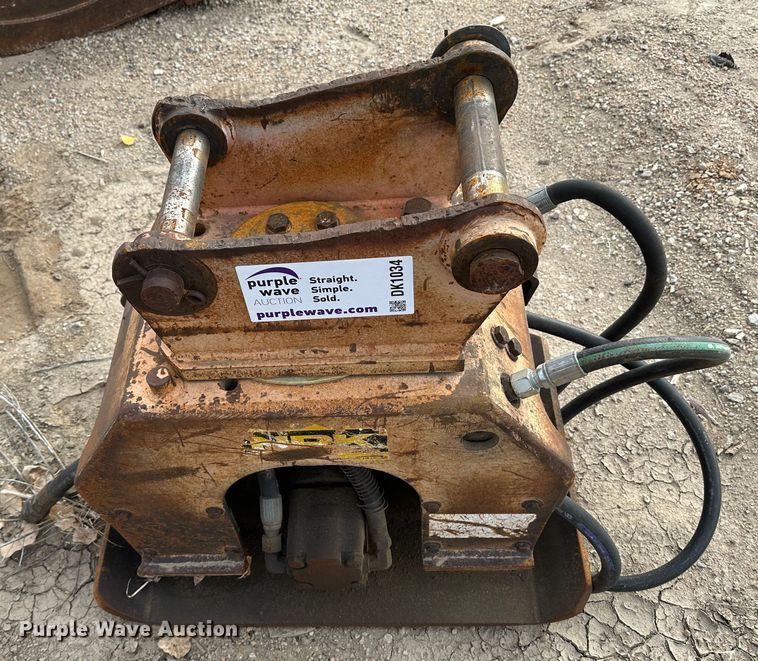 image for item DK1034 NPK  vibratory plate compactor