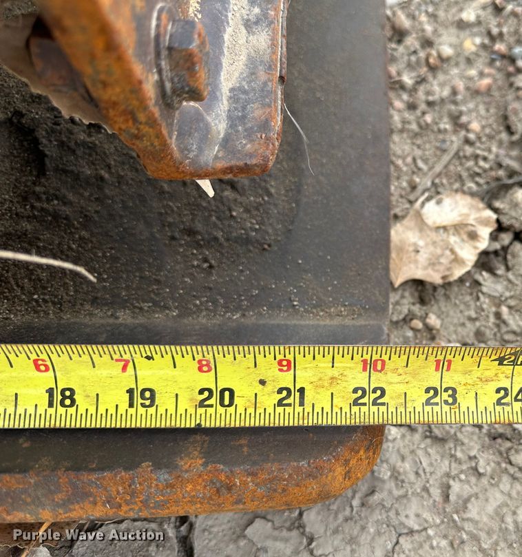 image for item DK1034 NPK  vibratory plate compactor