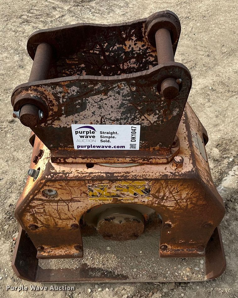 image for item DK1047 NPK C-48  vibratory plate compactor