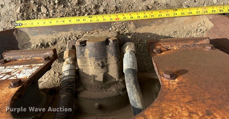 image for item DK1047 NPK C-48  vibratory plate compactor