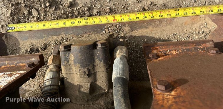 image for item DK1047 NPK C-48  vibratory plate compactor