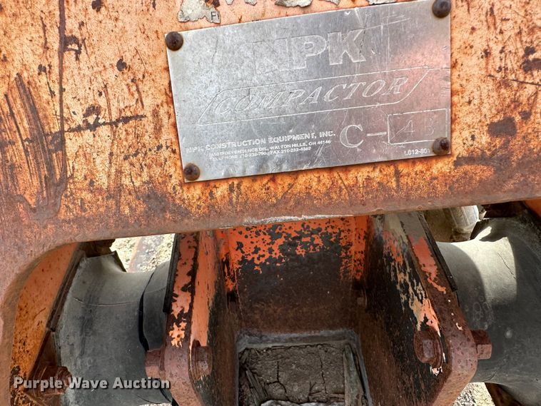 image for item DK1047 NPK C-48  vibratory plate compactor