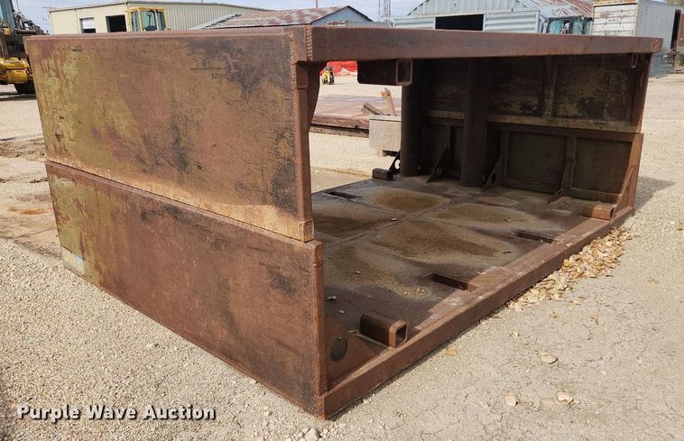 image for item DK1057 Trench box