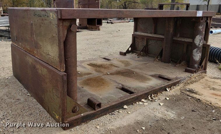 image for item DK1057 Trench box