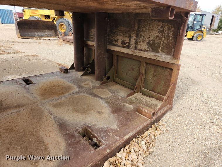 image for item DK1057 Trench box