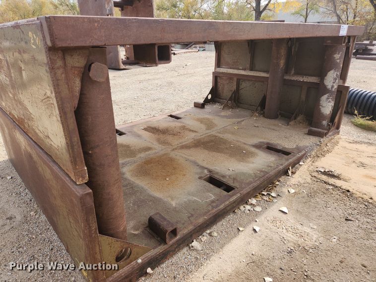 image for item DK1057 Trench box