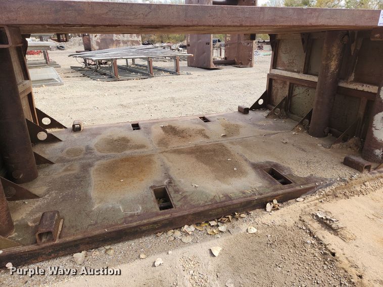 image for item DK1057 Trench box