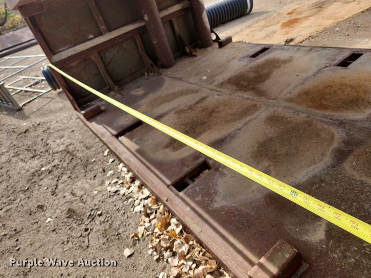 image for item DK1057 Trench box