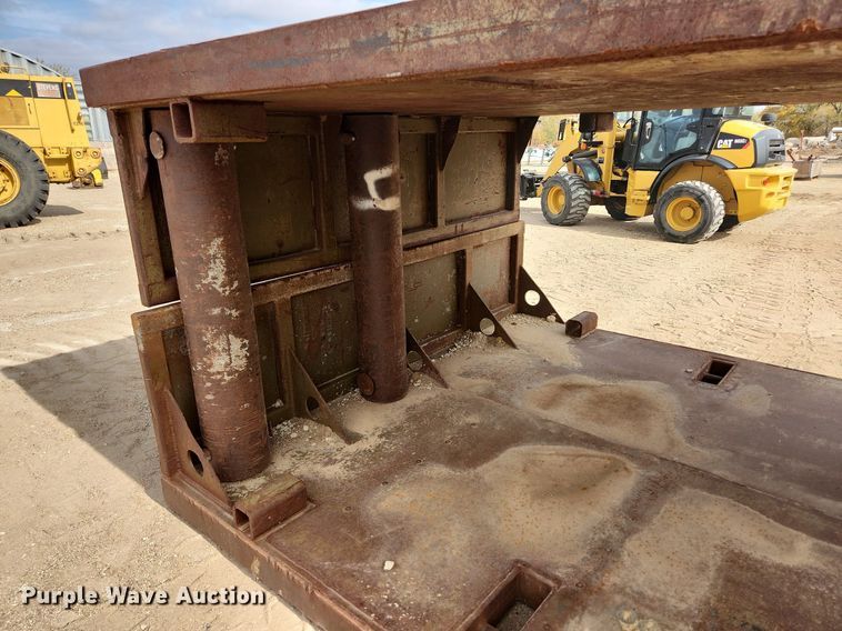 image for item DK1058 Trench box