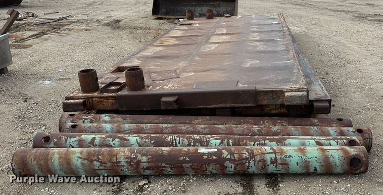 image for item DK1059 Trench box