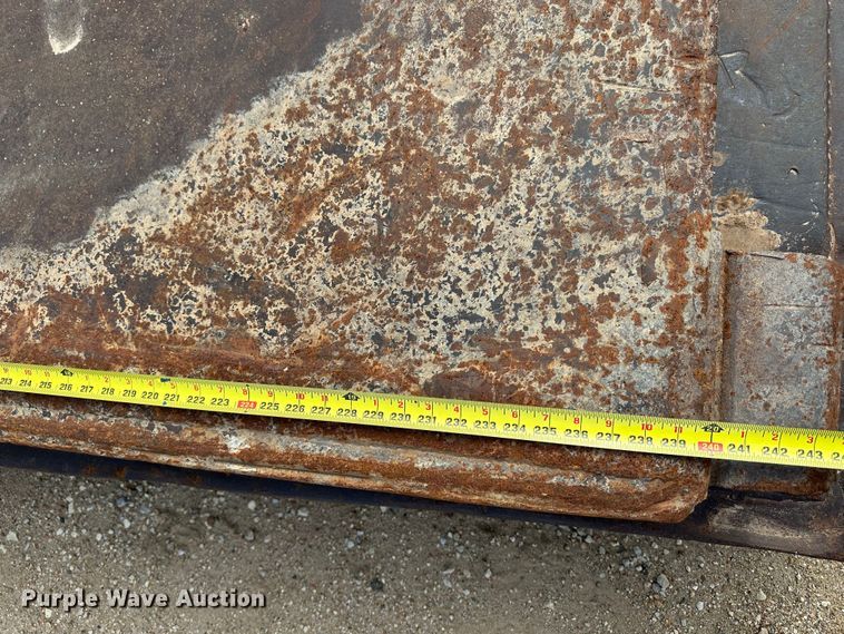 image for item DK1059 Trench box