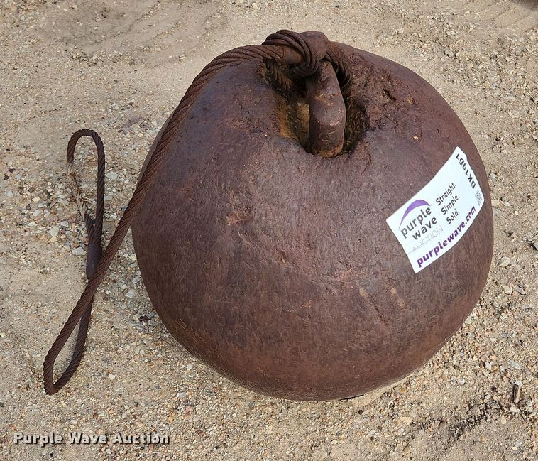 image for item DK1061 Wrecking ball