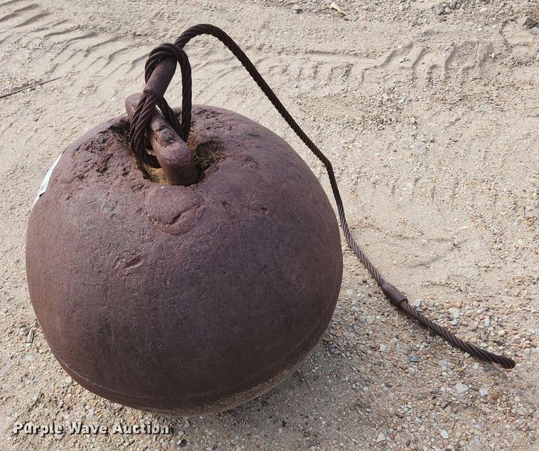 image for item DK1061 Wrecking ball