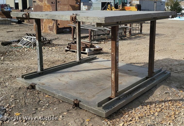 image for item DK1063 Trench box