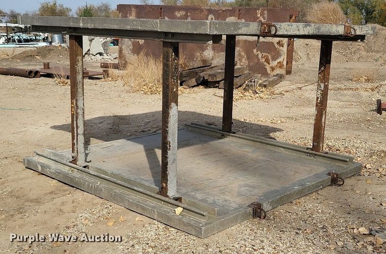 image for item DK1063 Trench box