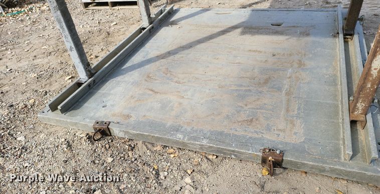 image for item DK1063 Trench box