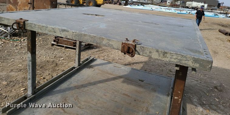 image for item DK1063 Trench box