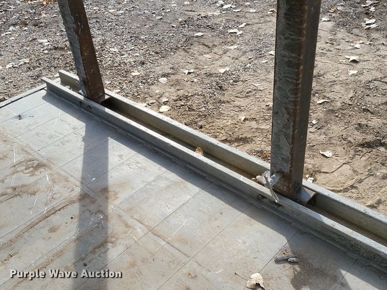 image for item DK1063 Trench box