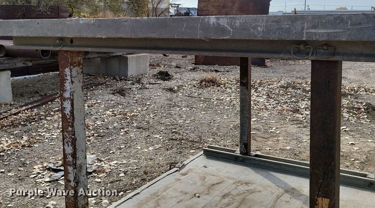 image for item DK1063 Trench box