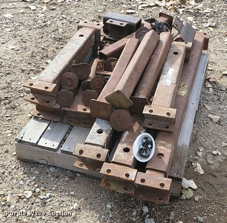 image for item DK1063 Trench box