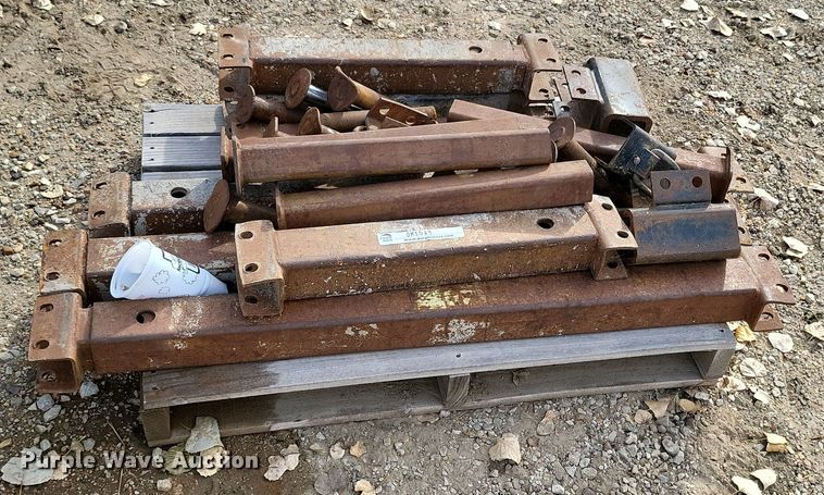 image for item DK1063 Trench box