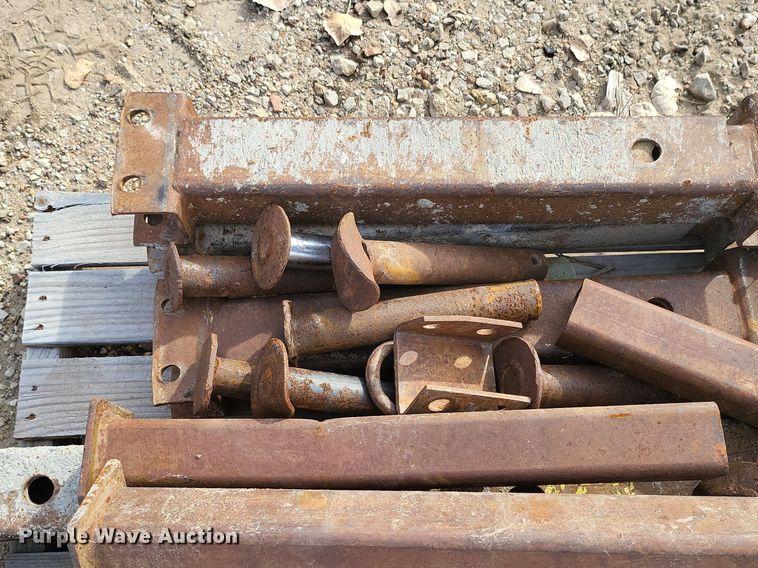 image for item DK1063 Trench box