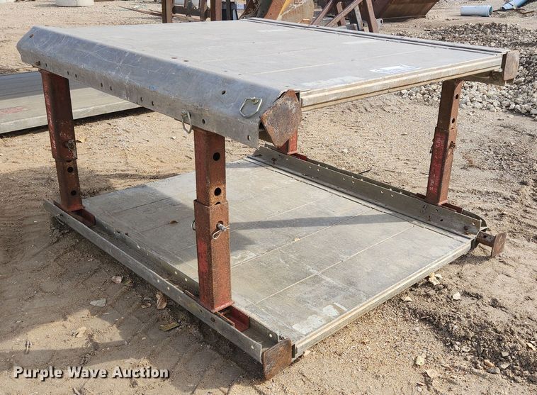 image for item DK1064 Trench box