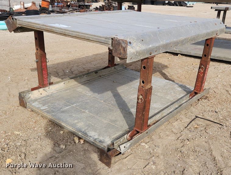 image for item DK1064 Trench box