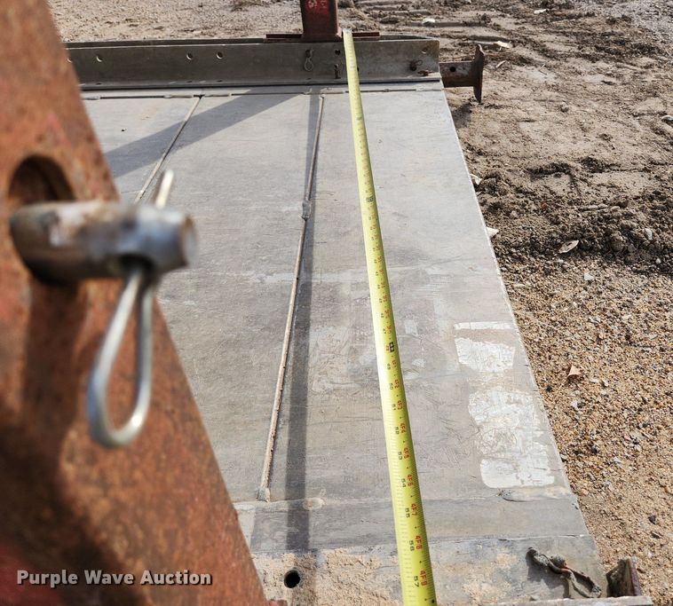 image for item DK1064 Trench box