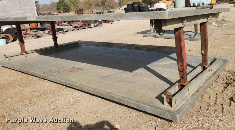 image for item DK1065 Trench box