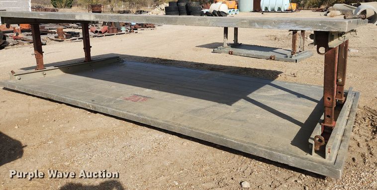 image for item DK1065 Trench box