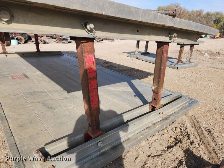 image for item DK1065 Trench box