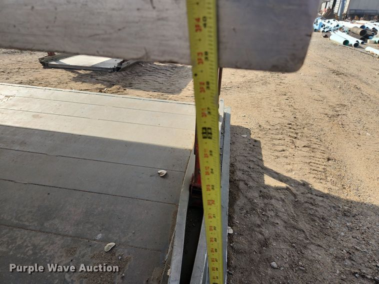 image for item DK1065 Trench box