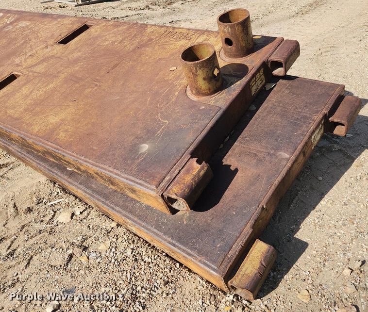 image for item DK1067 Trench box