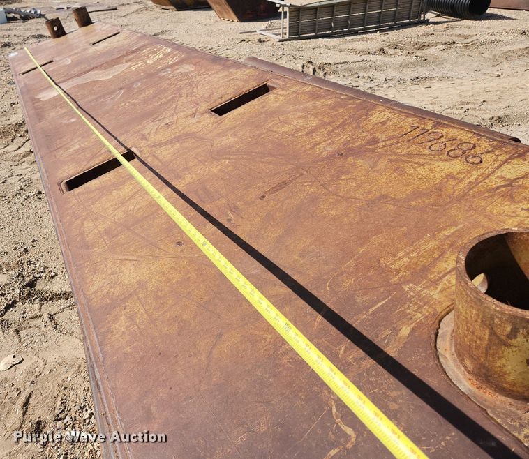 image for item DK1067 Trench box