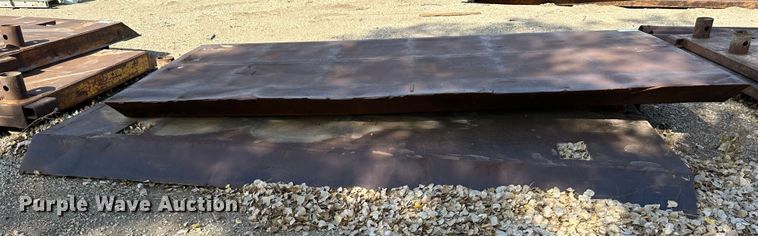 image for item DK1069 Trench box