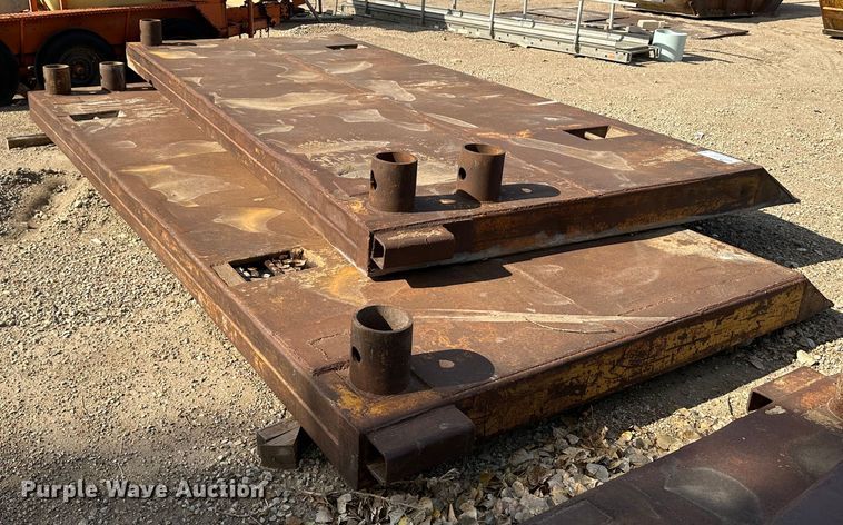 image for item DK1070 Trench box