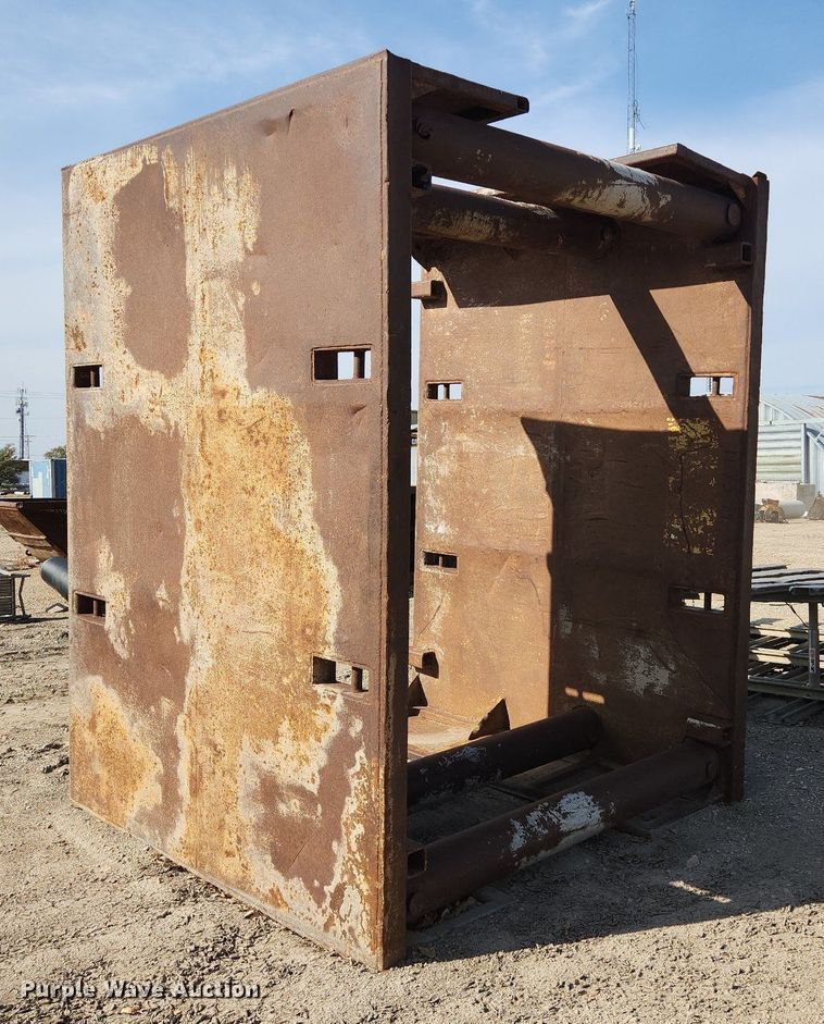 image for item DK1071 Trench box