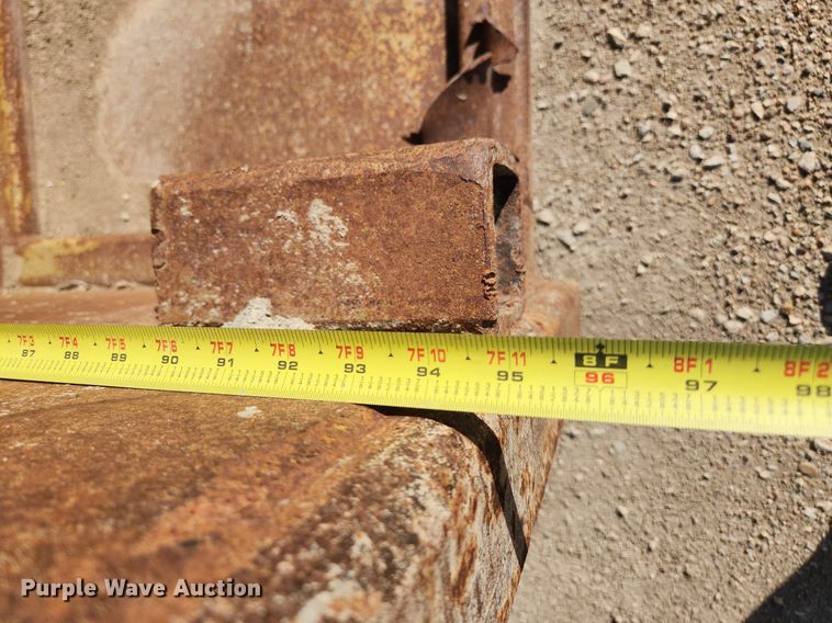 image for item DK1071 Trench box