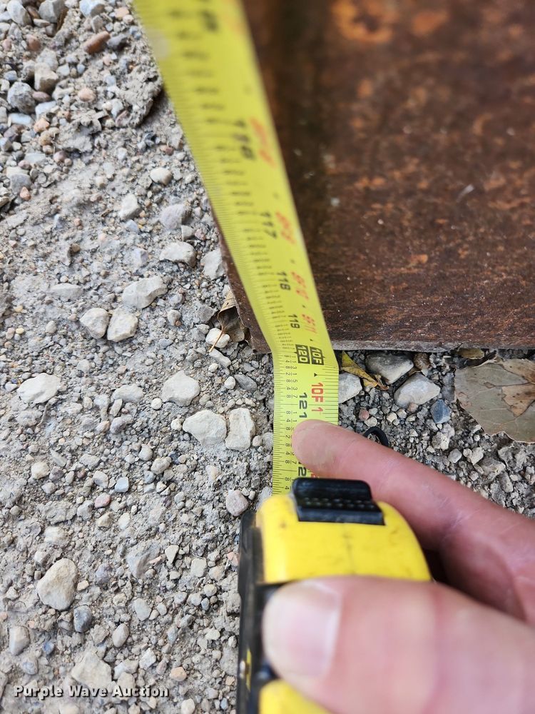 image for item DK1071 Trench box