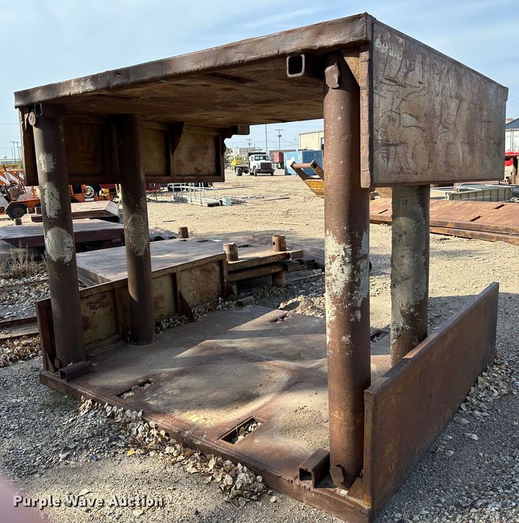 image for item DK1072 Trench box