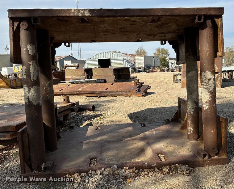 image for item DK1072 Trench box