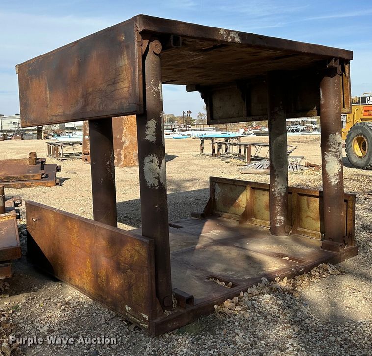 image for item DK1072 Trench box