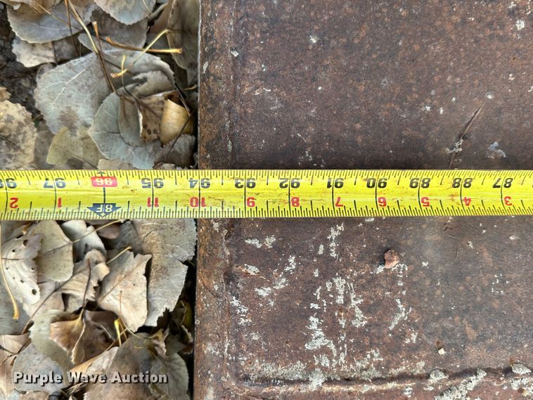 image for item DK1072 Trench box